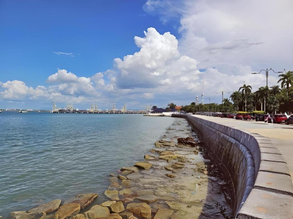 Continental Penang 3*