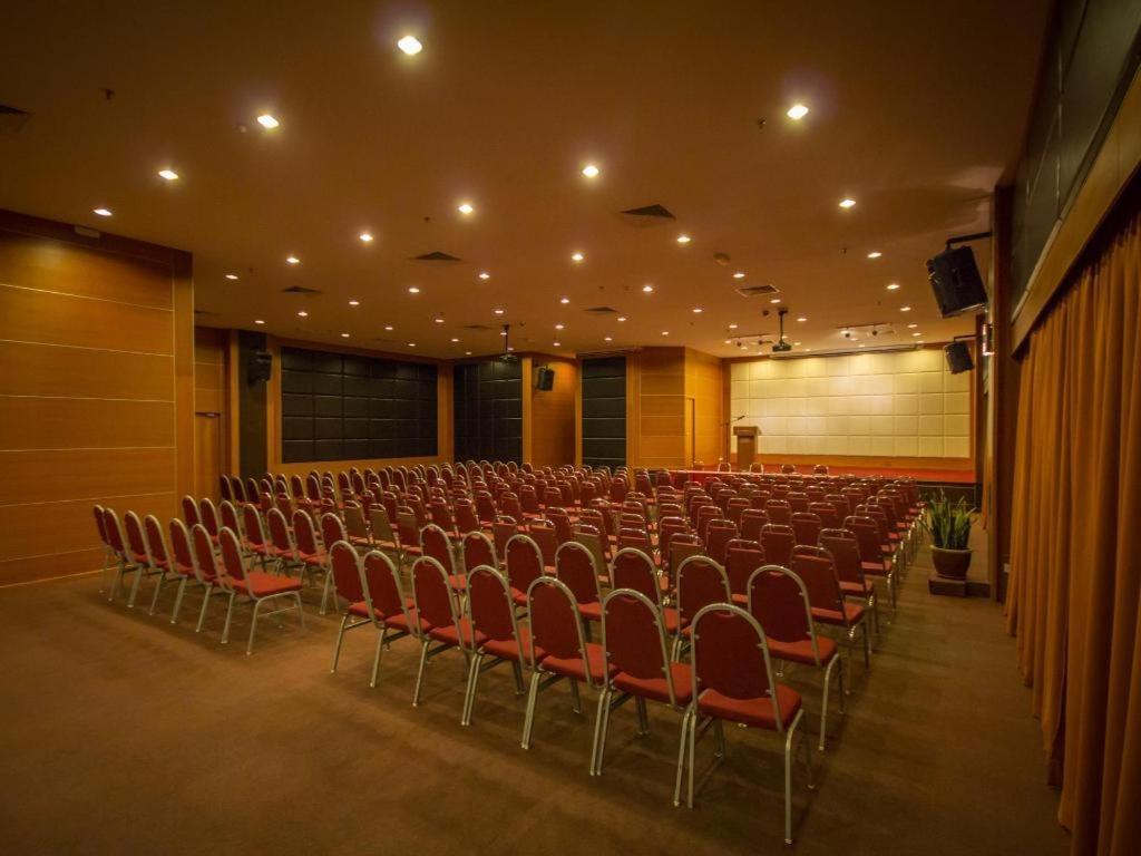 Continental Penang Hotel 3*