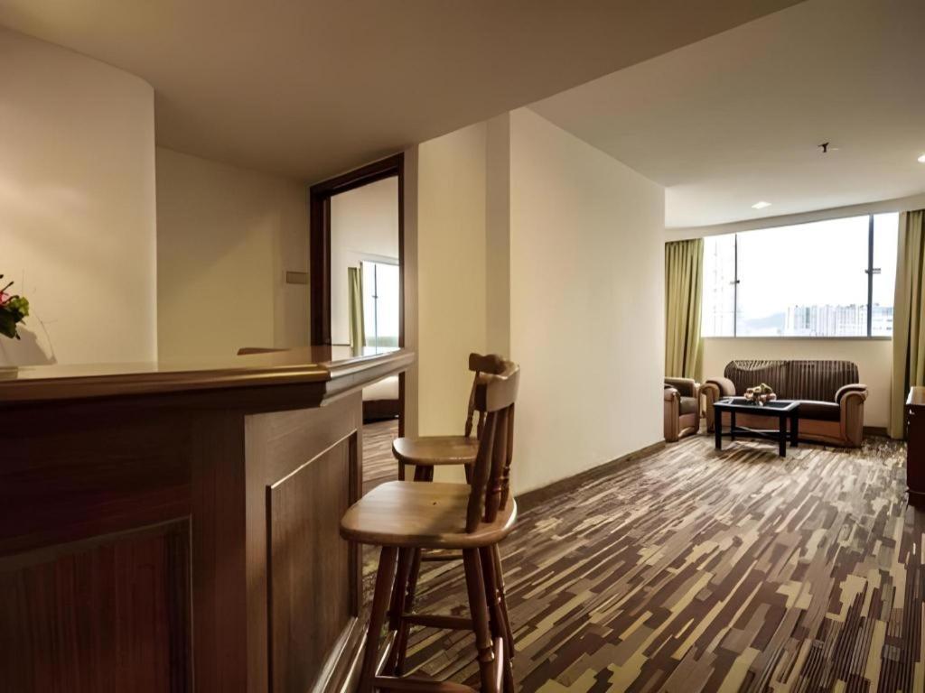 Continental Penang 3*