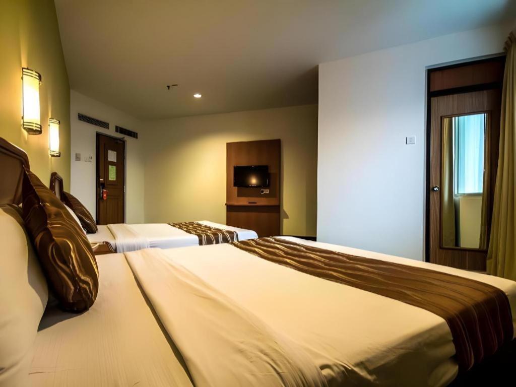 Hotel Continental Penang 3*